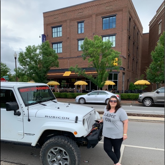 Meet your Posher, Jennie - Picture 1 of 1